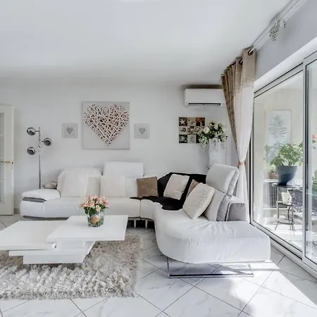 Appartement Tosca Spacieux 4pers Et A Pieds Ideal Fréjus